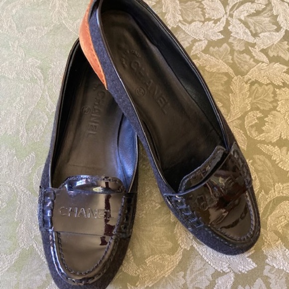 Chanel Loafers - Picture 2 of 8